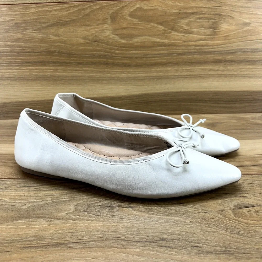 Birdies 9.5 Flats Bone Leather Pointed Toe Bow Goldfinch